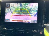 【バックカメラ】駐車時に後方がリアルタイム映像で確認できます。大型商業施設や立体駐車場での駐車時や、夜間のバック時に大活躍!運転スキルに関わらず、今や必須となった装備のひとつです!