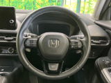 【ホンダセンシング】走行中に前方の車両等を認識し、衝突しそうな時は警報とブレーキで衝突回避と被害軽減をアシスト。より安全にドライブをお楽しみいただけます。