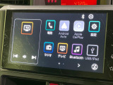 【ディスプレイオーディオ】お手持ちのスマートフォンとの連携で、ナビや音楽再生など各種アプリを使用可能。スマホに近い感覚でお使いいただけます♪