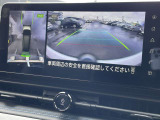 上から見たような画像で車庫入れなどに便利なアラウンドビューモニター