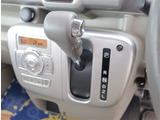 【車屋】として、長く車業界に従事した経験豊富なスタッフが多数在籍しております。