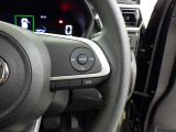 各操作スイッチなどもハンドルから手を放すことなく操作可能で安全運転に支援いたします!