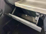 弊社では、お車を納車してからが本当のお付き合いのスタートだと思っています。お客様に頼りにされる「お店」を目指しています!