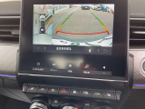 アラウンドビューは4方のカメラで真上から車を見たようにモニタで確認ができる日産自慢の装備です。周辺の安全確認、小さなお子様や障害物も確認できるので、駐車のしやすさだけでなく、事故防止にも役立ちます♪