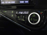 車内を快適に、オートエアコンを装備しています。