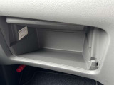 グローブボックス(車検証ボックス付)☆