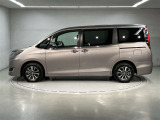 納車前に当社メカニックによる『プロの視点』で、お車を安全かつ安心して気持ち良くお乗り頂くために●エンジンオイル●オイルフィルターを新品に交換して納車します!無料TEL0078-6003-269666