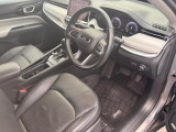認定中古車だから可能とするオーナーライフを支える充実したサービスと保証をセット。すべてに貫かれた安心と信頼がお客様の期待に応えます!