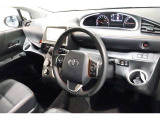 ■見通しのよいすっきりとした視界で、誰でも運転しやすいです。運転のしやすさは疲れにくさにも繋がりますよ♪