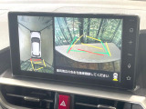 【パノラミックビューモニター】専用のカメラにより、上から見下ろしたような視点で360度クルマの周囲を確認することができます☆死角部分も確認しやすく、狭い場所での切り返しや駐車もスムーズに行えます。
