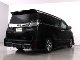 当店では、厳選された車両のみ展示しております。アルファード・ヴェルファイアに特化した専門店ならではの豊富な在庫の中から、お気に入りの一台をお探しください!
