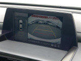【 全方位カメラ 】上から見下ろしたように駐車が可能です。安心して縦列駐車も可能です♪