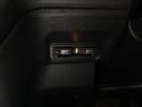 ETC車載器付。ETCが使用可能な道路通行料はキャッシュレスでスマートに走行できます。