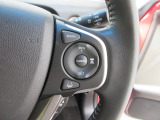 Hondaセンシングの機能のひとつ、アダプティブクルーズコントロール付!アクセルから足を離しても設定したスピードと前車との車間を保ち走行してくれます!車線維持もアシスト☆高速道路で疲労軽減ですね☆