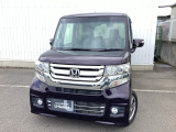 車名の由来:N-BOXの「N」は「New」「Nippon」「Norimono(乗り物)」「Next」のそれぞれの頭文字も含め「これからの新しい日本の乗り物を創造する」という意味合いを込めている。