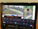 【パノラミックビューモニター】専用のカメラにより、上から見下ろしたような視点で360度クルマの周囲を確認することができます☆死角部分も確認しやすく、狭い場所での切り返しや駐車もスムーズに行えます。