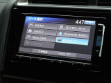 CD・DVD(再生機能)・ブルートゥース等を使用することができます。