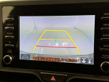 バックモニター付なので後退時に後方が見えるので安心。 車は構造上、死角がたくさんなので万が一を考えると必須ですね。 あくまで補助の為の装備、バックは目視で確認する事が重要ですよ。