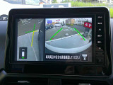 【アラウンドビューモニター】空から見下ろした映像がナビ画面にて確認可能です。駐車もラクラクですよ♪
