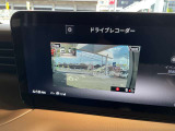 前後ドラレコが装備されています。ナビげーションと連動はもちろん後方撮影もできるので、あおり運転や後方からの追突事故への対策になります。