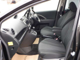 清潔で広々した座席です!是非、現車を見て体感してみてください。