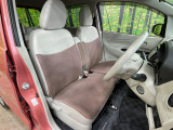 運転席シート廻りは使用感も少なく、良好な状態となっています。丁寧に使われていたことがよくわかりますね。