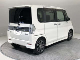 斜め後ろからのフォルムも纏まりがありますね♪