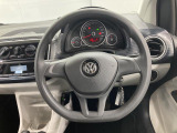 マニュアル車のような走りの楽しさ、VWならではの機能美を追求したデザインで国産車では味わえない品質を実現。