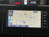 純正ナビを装備。タッチパネル式で使いやすく、お出かけもラクラクです。