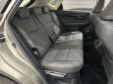 ナンバー付きの車両は公道試乗可能です(登録済未使用車など一部除く)。また、取り回しの確認など、広い場内でご試乗も可能です。お気軽に申し付けください。