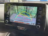 【バックカメラ】駐車時に後方がリアルタイム映像で確認できます。大型商業施設や立体駐車場での駐車時や、夜間のバック時に大活躍!運転スキルに関わらず、今や必須となった装備のひとつです!