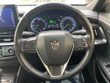 【純正革巻きステアリング】上質な革を使用することで、手にしっかり馴染みとても運転しやすいハンドルです♪