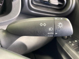【オートライト】周りの明るさに応じて自動でヘッドライトの点灯・消灯ができる機能です!ライトの付け忘れ・消し忘れなどが無くなり、雨の日や夕方の走行も安心!トンネル通過時も便利ですね♪