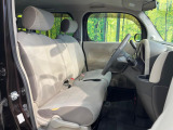 運転席シート廻りは使用感も少なく、良好な状態となっています。丁寧に使われていたことがよくわかりますね。