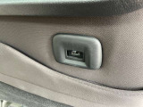 後席用にUSB充電ポートも装備されております。