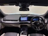 ☆センターパネルを運転席側に僅かに傾けたBMW独特のインパネ☆【駆け抜ける歓び】はここからもスタートしております☆