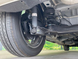 お車を安心してお乗りいただく為には、足回りの定期点検が欠かせません。サービスサポート(有償保証)では無料点検もご提供しており、安心のカーライフをお過ごしいただけるサポート体制が整っています。