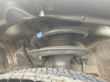 お車を安心してお乗りいただく為には、足回りの定期点検が欠かせません。サービスサポート(有償保証)では無料点検もご提供しており、安心のカーライフをお過ごしいただけるサポート体制が整っています。