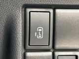 【パワースライドドア】スマートキーや運転席のスイッチでスライドドアの開閉が可能♪電動だから力を入れてドアを開ける必要が無く、小さいお子様でも、重い荷物を持っている時もラクに開け閉めできます♪
