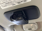 【ドライブレコーダー】ドライブレコーダー装備!走行中はもちろん、あおり運転や事故に遭遇した際、映像で記録し、万一のリスクに備えます。※記録用SDカードはお客様ご自身でご準備いただく必要があります。