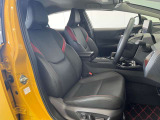車を運転する際には運転席の存在は欠かせません。しっかりチェックしたいポイントですね。