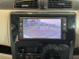 バックカメラは車庫入れの強い味方となってくれます!駐車場枠内にビシッと真っ直ぐ停められます☆