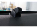車内撮影用ドラレコも搭載。万が一の場合、自分が安全確認をきちんとしていたことや、例えばスマホなどを操作せず法令順守していたこと等が記録できます。したがって、自分の無実を証明するのに大いに役立ちます。