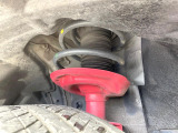 お車を安心してお乗りいただく為には、足回りの定期点検が欠かせません。サービスサポート(有償保証)では無料点検もご提供しており、安心のカーライフをお過ごしいただけるサポート体制が整っています。