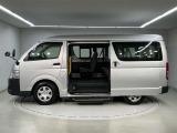 ご購入して頂いた車両は、ご納車前に、しっかり点検・整備してからの、ご納車になります。点検箇所は、エンジンオイル交換・ブレーキ点検・調整・その他を確認の上、ご納車致します。