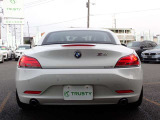 第二展示場にも多数のBMWをラインナップ!ご来店の際はBMW本店(厚木市下荻野140-1)に一度ご来店ください!☆関東運輸局認証工場 自動車分解整備事業2-6030☆プッシュプル式板金塗装ブース完備☆