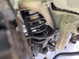 お車を安心してお乗りいただく為には、足回りの定期点検が欠かせません。サービスサポート(有償保証)では無料点検もご提供しており、安心のカーライフをお過ごしいただけるサポート体制が整っています。