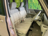 運転席シート廻りは使用感も少なく、良好な状態となっています。丁寧に使われていたことがよくわかりますね。
