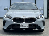 BMWを熟知したメカニックによる、360度の納車前点検。ドイツ本国と同様の教育・訓練を受けたメカニックが徹底的に点検、整備した後にお客様にお引渡しします。