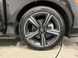 ご納車までの期間ですが、県内のお客様は1,2週間、県外のお客様は2,3週間ほどでご納車が可能となります。但し、お支払いや書類の状況によっては多少の前後もありますので、その際には何卒ご了承下さい。